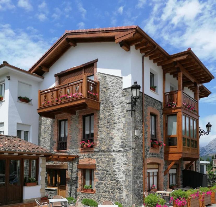 Hotel Toscana Ojedo Exterior photo